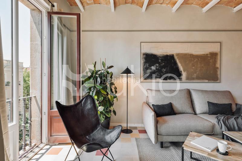 Foto f6a62ebe-3433-4475-93ea-bfbcdf4305cc. Alquiler apartamento  de 2 habitaciones con oficina en eixample dreta en Barcelona