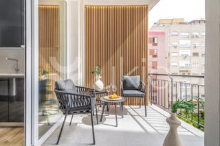 Alquiler Apartamento  Calle del general pardiñas. Apartamento de 3 habitaciones con terraza en lista