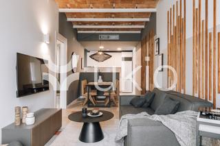 Location Appartement  Ronda de sant pere. Apartamento de 2 habitaciones con oficina en eixample dreta