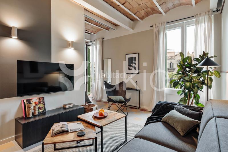 Foto b5492c1a-46f0-4280-abe9-a13e9e5ba05a. Alquiler apartamento  de 2 habitaciones con oficina en eixample dreta en Barcelona