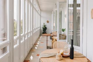 Affitto Piccolo appartamento  Ronda de sant pere. Apartamento de 2 habitaciones con oficina en eixample dreta