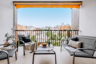 Miete Appartement  Calle de cristóbal bordiú. Apartamento de 3 habitaciones con terraza en almagro