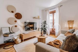 Miete Appartement  Calle de sandoval. Apartamento de 2 habitaciones con oficina en chamberí