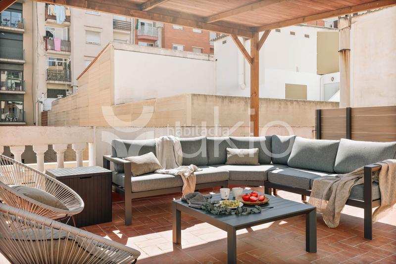 Foto f8de943d-c762-49f5-9568-e261577b4302. Alquiler apartamento  de 3 habitaciones con terraza en eixample esquerra en Barcelona