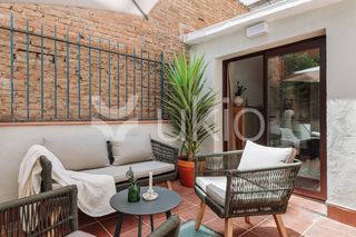 Lloguer Apartament  Carrer de ram�n y cajal. Apartamento de 2 habitaciones con terraza en gr�cia