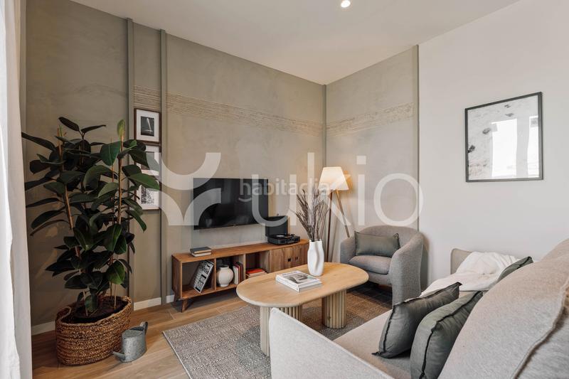 Foto 3e9d819d-4a24-42cb-a739-43d178779f89. Alquiler apartamento  de 3 habitaciones con balcón en eixample esquerra en Barcelona