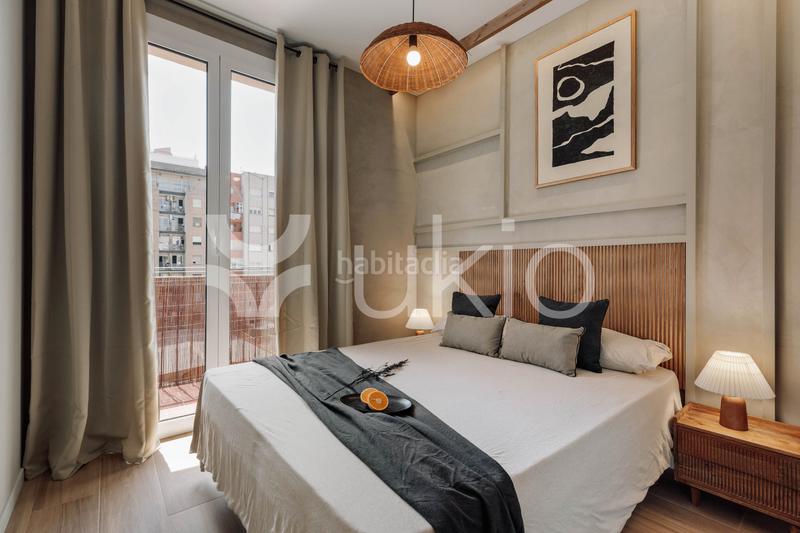 Foto 76d83f42-d98a-4715-9225-5f3f02b4025c. Alquiler apartamento  de 3 habitaciones con balcón en eixample esquerra en Barcelona