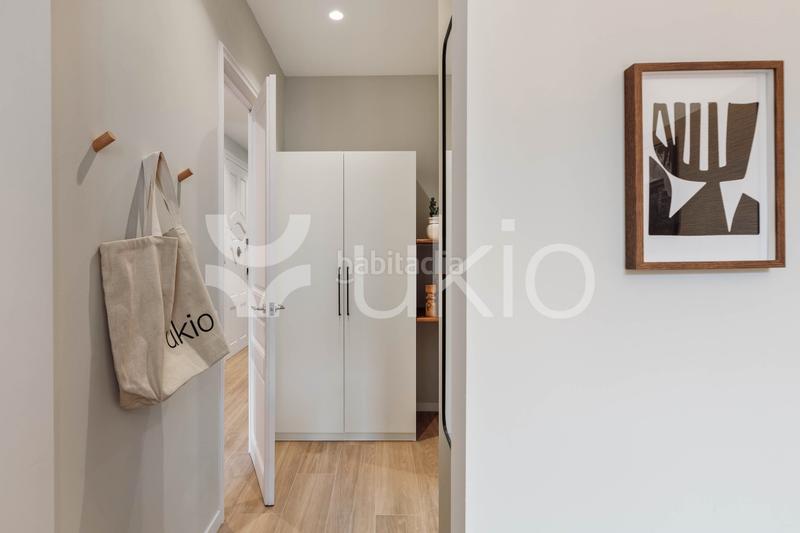 Foto b3120c7e-58a7-43c6-be76-3eec322eaa80. Alquiler apartamento  de 3 habitaciones con balcón en eixample esquerra en Barcelona