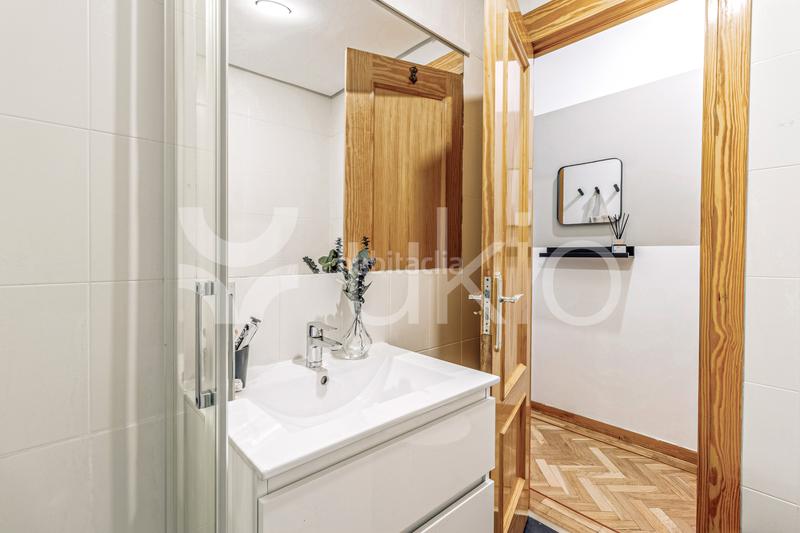 Foto 24a64a3b-59ec-453f-8a1d-6b3f8325f652. Miete appartement mit heizung in Justicia-Chueca Madrid