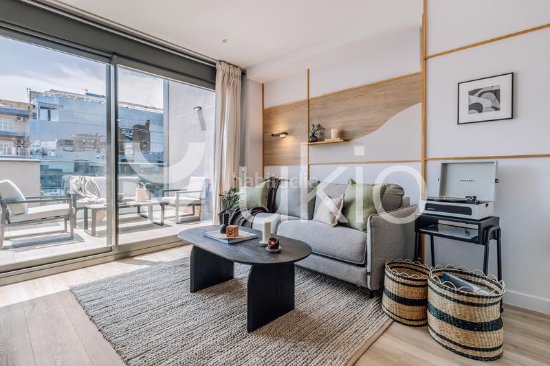 Foto c55c40ce-e1d1-46e6-aeb1-823e03632b76. Alquiler apartamento  de 1 habitacion con terraza y piscina en tetuán en Madrid