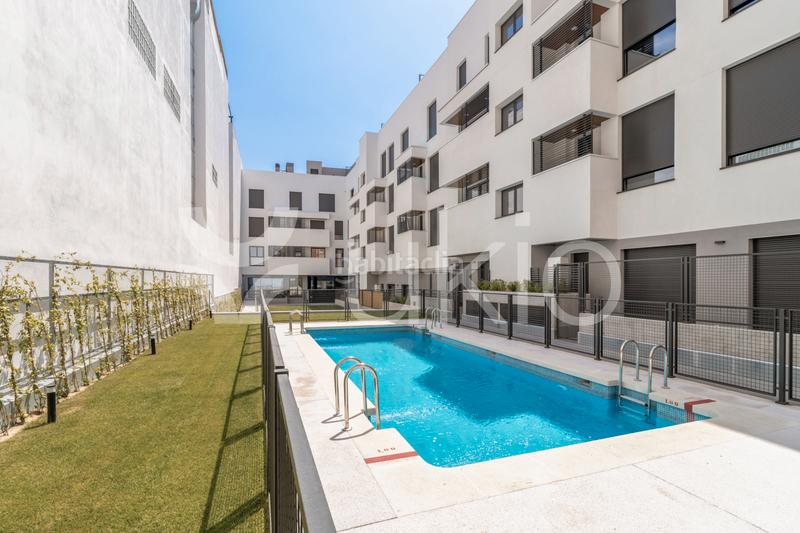 Foto 8cea9784-3c84-4e60-b012-07c502b57e1f. Miete appartement mit heizung pool in Cuatro Caminos - Azca Madrid