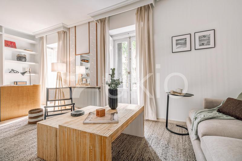Foto e758d68c-6430-4029-8a0d-7f3fcba83bd2. Alquiler apartamento  de 2 habitaciones en Almagro en Madrid