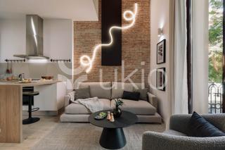 Miete Appartement  Carrer de sepúlveda. Apartamento de 2 habitaciones en sant antoni