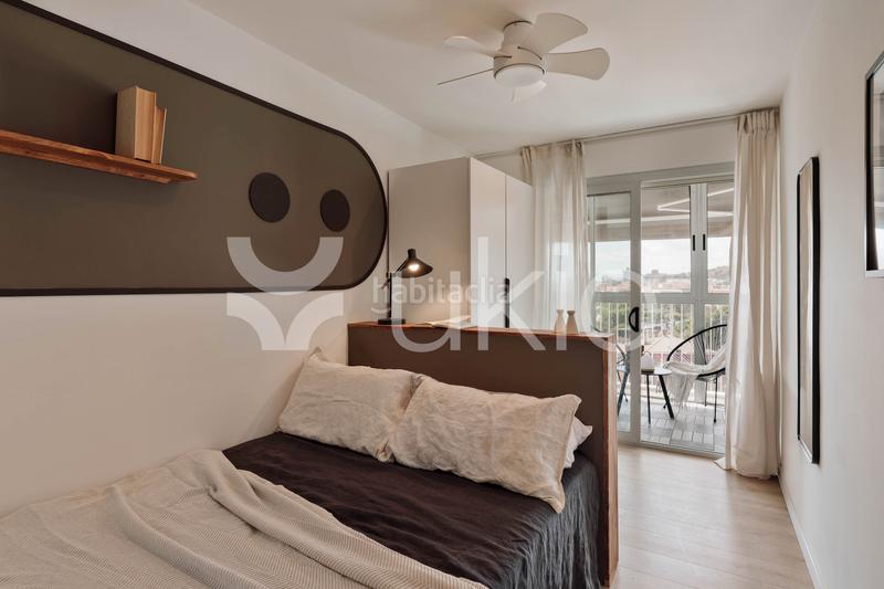 Foto 1d733db4-f36c-421e-8ae5-0e7502c9b728. Alquiler apartamento  de 5 habitaciones con terraza en pedralb en Barcelona