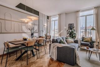Affitto Piccolo appartamento  Calle del príncipe de anglona. Apartamento de 2 habitaciones en palacio