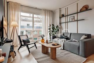 Lloguer Apartament  Carrer d'aribau. Apartamento de 3 habitaciones con terraza en sant gervasi - galv