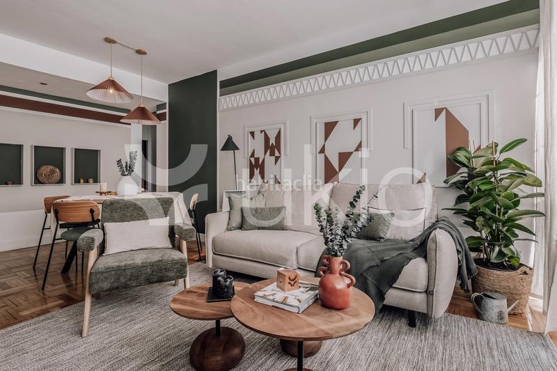 Foto b2a6cc59-7f92-406a-8836-3385d67a3a5f. Alquiler apartamento  de 2 habitaciones en castellana en Madrid