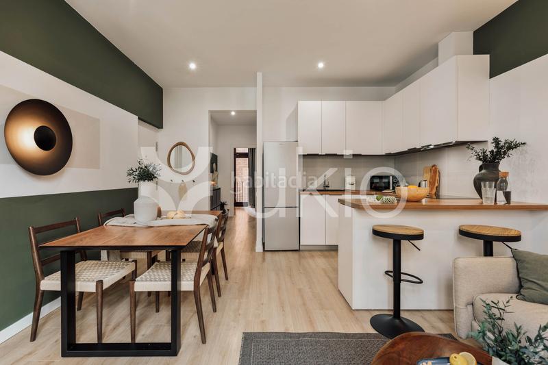 Foto 2de64b21-6a54-4129-85d9-55afdf71ef65. Lloguer apartament amb calefacció a Sant Antoni Barcelona