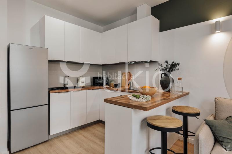 Foto 598fd067-ee25-413b-baa6-e02a246ecef1. Lloguer apartament amb calefacció a Sant Antoni Barcelona