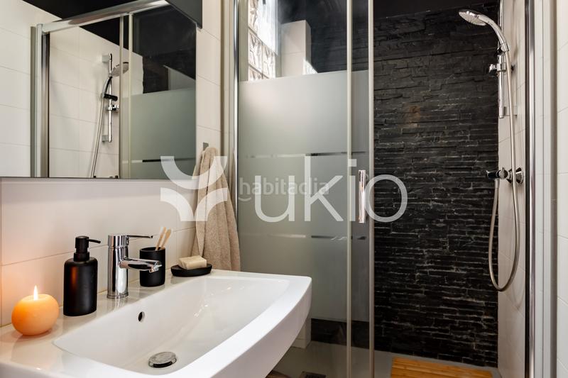 Foto 2e622643-0a8d-4b68-bc85-5469f6f0576d. Alquiler apartamento  de 3 habitaciones en calle roselló en Barcelona