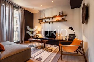 Alquiler Apartamento  Carrer del rosselló. Apartamento de 3 habitaciones en calle roselló