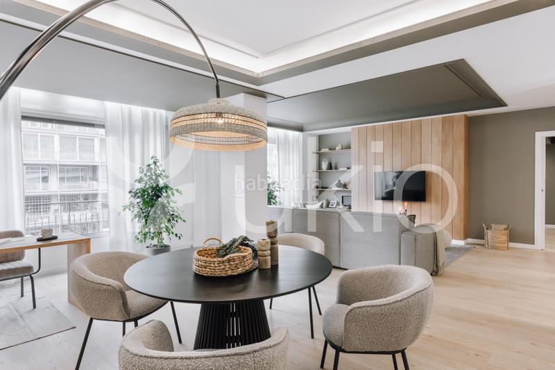 Foto 8de6128e-23b2-43d6-8203-9b9a548df38f. Alquiler apartamento piso de 3 habitaciones en eixample esquerra en Barcelona