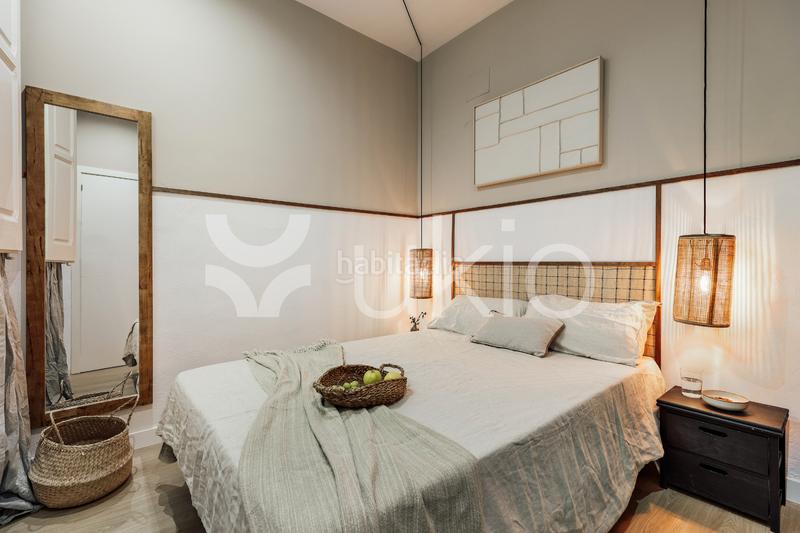 Foto 262598c3-f97c-41ee-a3e9-475fa890df3f. Alquiler apartamento  de 2 habitaciones con terraza en Barcelona