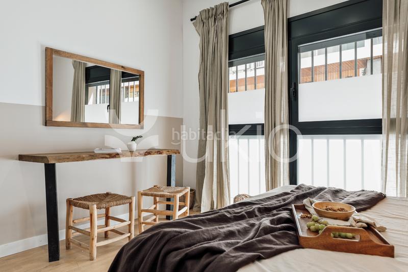 Foto bb1f4994-2a5e-496b-84b3-dbe16b112349. Alquiler apartamento  de 2 habitaciones con terraza en Barcelona