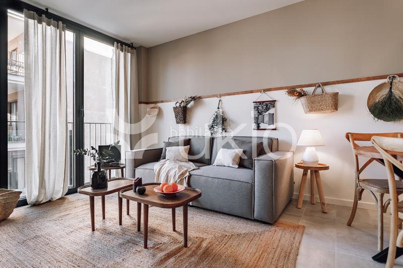 Foto 25f9e5a8-98c4-4191-8b6e-b18d47bce383. Alquiler apartamento  de 2 habitaciones con oficina en eixample esquerra en Barcelona