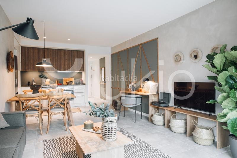 Foto bcefe14a-1ff2-491d-b293-2e6df7e095a2. Alquiler apartamento  de 3 dormitorios en eixample esquerra en Barcelona