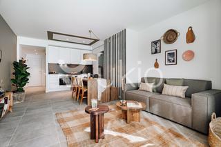 Alquiler Apartamento  Gran via de les corts catalanes. Apartamento de 2 habitaciones y oficina en eixample esquerra