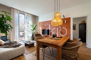 Alquiler Apartamento  Passeig de sant joan. Apartamento de dos dormitorios con balcón en el eixample