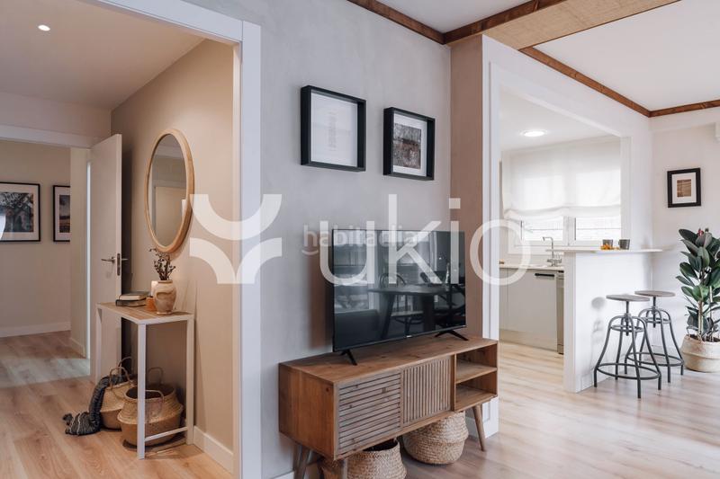Foto 5507ac69-ecfe-4f78-86ee-deb9aca79645. Rent apartment with heating in Tres Torres Barcelona