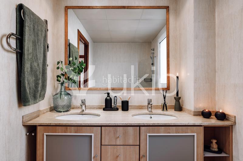 Foto 3f96c673-53a8-4391-ac5e-c2ba85c7b0a6. Alquiler apartamento  de 2 dormitorios con despacho y terraza en gràcia en Barcelona