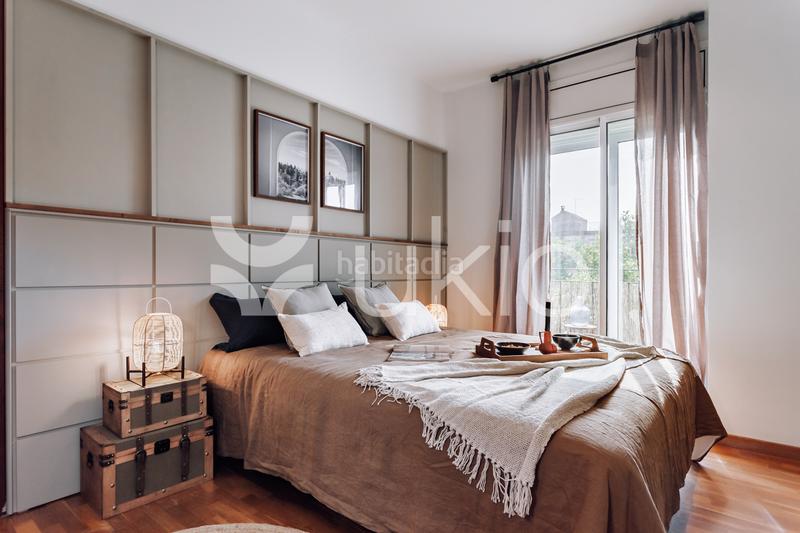 Foto 51ba91cb-0e63-4fed-b176-41af695a1248. Alquiler apartamento  de 2 dormitorios con despacho y terraza en gràcia en Barcelona