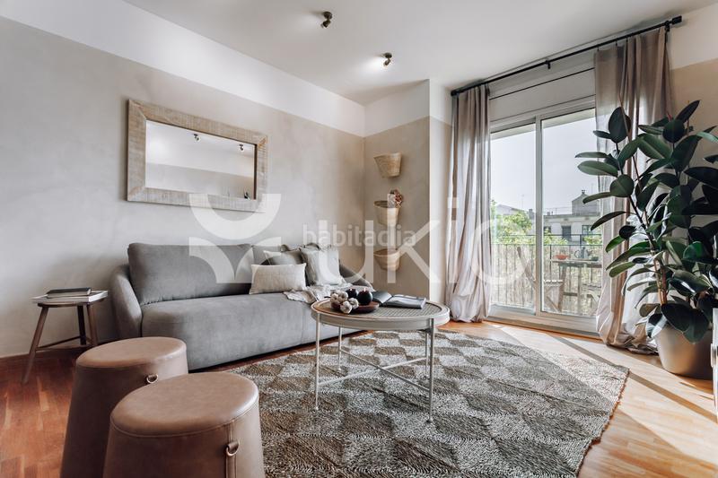 Foto 93e2a1a4-4c91-4c59-8f93-960bce3e0d2f. Alquiler apartamento  de 2 dormitorios con despacho y terraza en gràcia en Barcelona