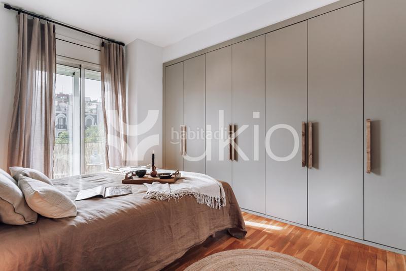 Foto b5a79190-ae70-4e58-85fb-5ba38c20a2d7. Alquiler apartamento  de 2 dormitorios con despacho y terraza en gràcia en Barcelona