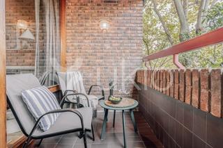 Location Appartement  Calle de álvarez de baena. Apartamento de 1 habitacion con terraza en el viso