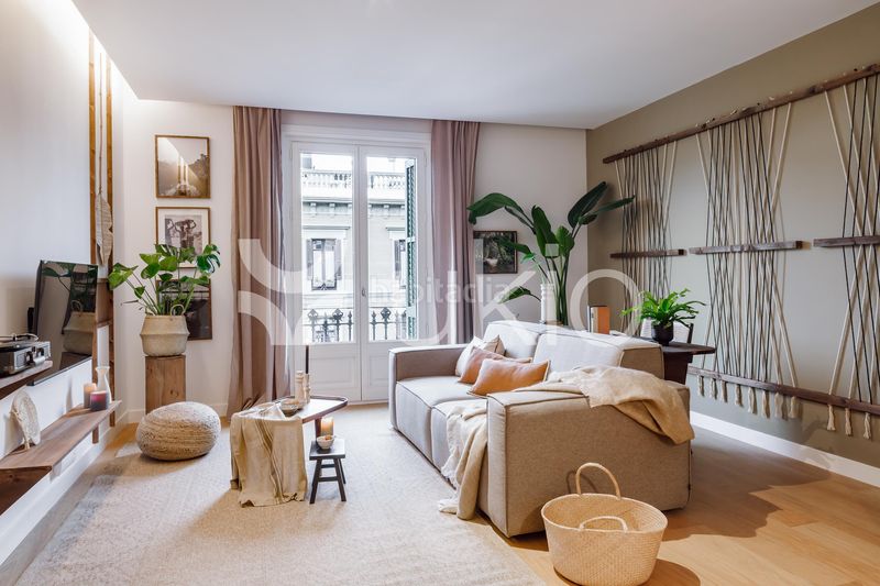 Alquiler Apartamento  Passeig de gràcia. Apartamento 1 dormitorio  en eixample dreta