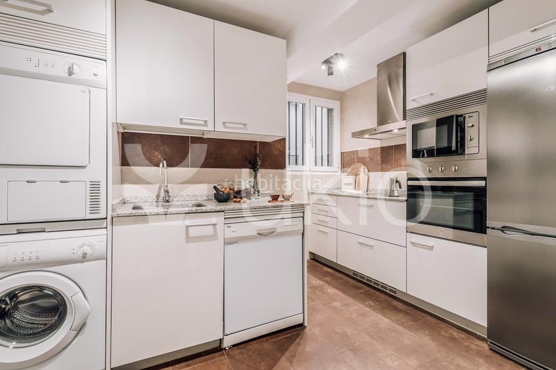 Foto c404d96d-d821-4151-9eda-c108194691d0. Alquiler apartamento  de 3 habitaciones con terraza en Castellana en Madrid