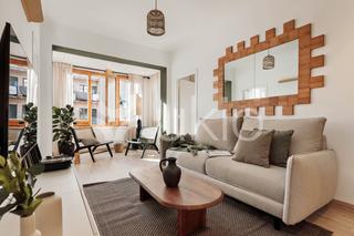 Alquiler Apartamento  Carrer d'aulèstia i pijoan. Apartamento de 3 habitaciones con oficina en vila de gràcia