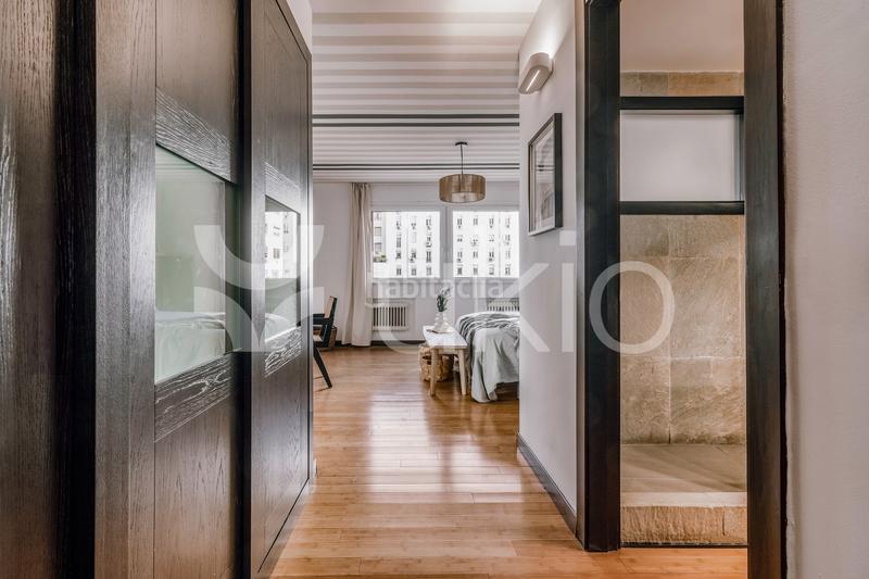 Foto c0604395-a38b-4b3d-81f6-453828d08272. Alquiler apartamento  de 3 habitaciones en Almagro en Madrid