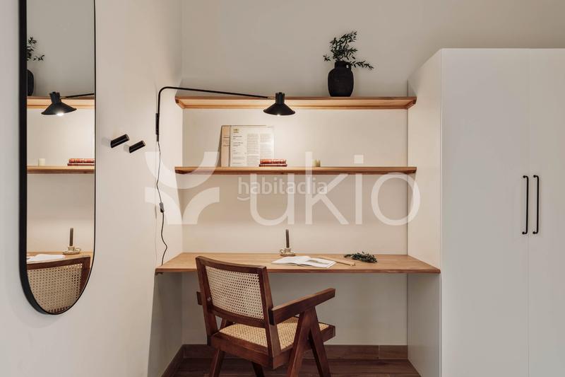 Foto e4ff8262-95e9-448b-8707-69f4e284afd8. Alquiler piso apartamento de 3 habitaciones con balcon en eixample dreta en Barcelona