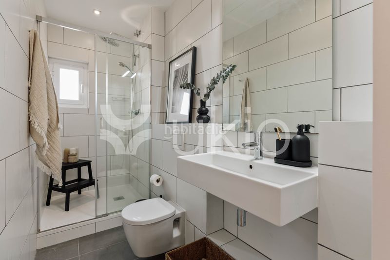 Foto ec06774e-1404-4c3d-b25a-45b7954535ba. Alquiler apartamento  de 2 habitaciones con terraza en l'antiga esquerra de l'eixample en Barcelona