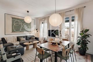 Alquiler Apartamento  Carrer de provença. Apartamento de 3 habitaciones con balcon en l'antiga esquerra de