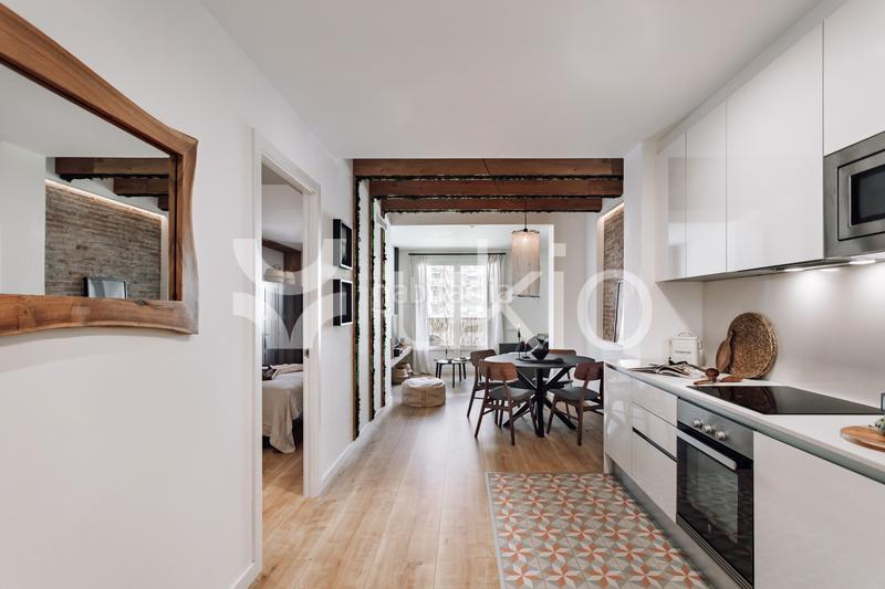 Foto 7b8d0003-2ab0-430b-9342-f6d8e438fb23. Lloguer apartament amb calefacció a La Nova Esquerra de l´Eixample Barcelona