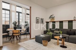 Alquiler Apartamento  Travessera de gràcia. Apartamento de 3 habitaciones con balcon en vila de gràcia