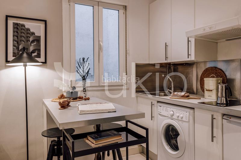 Foto 030b892d-e6bf-4763-80e8-851a46b2fe9b. Lloguer apartament amb calefacció a Ríos Rosas-Nuevos Ministerios Madrid