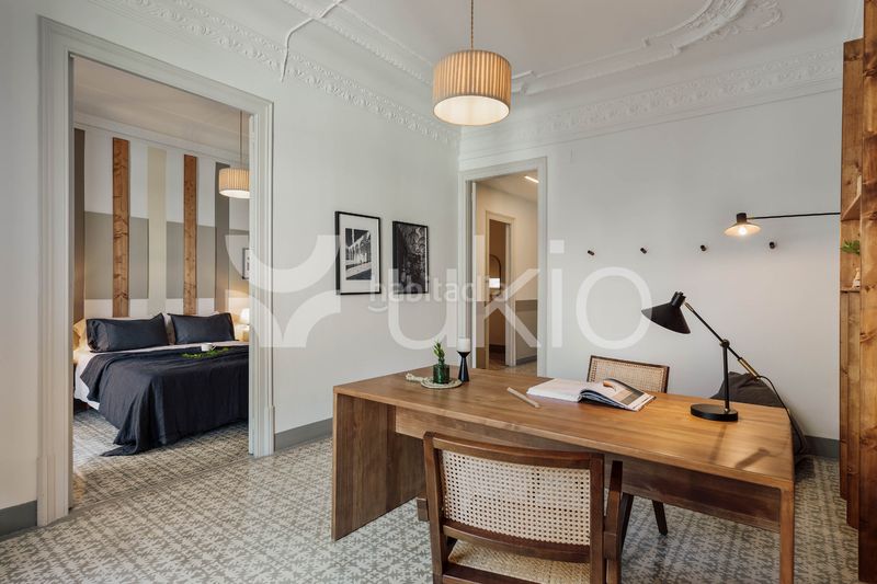 Foto 7d4a96ce-ba32-4216-a805-1dc566562bef. Alquiler apartamento  de 5 habitaciones con balcon en la dreta de l'eixample en Barcelona