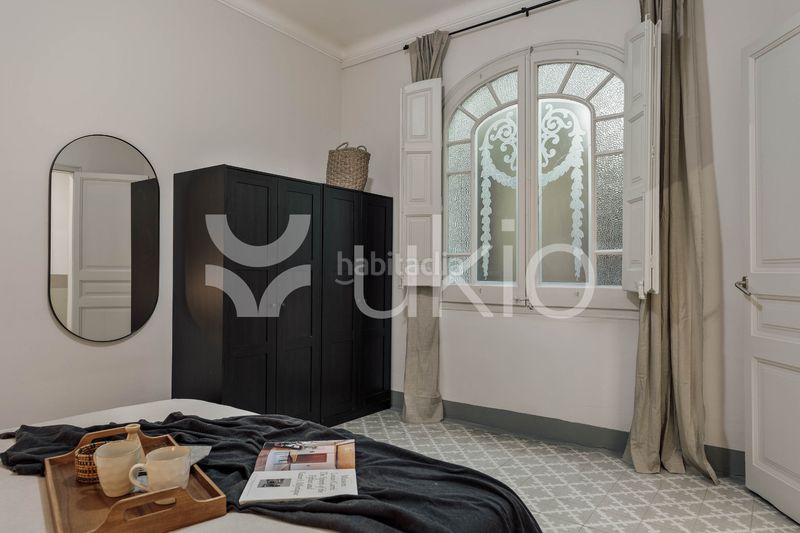 Foto c3940c77-1006-4734-bd4f-a2f31fc6e422. Alquiler apartamento  de 5 habitaciones con balcon en la dreta de l'eixample en Barcelona